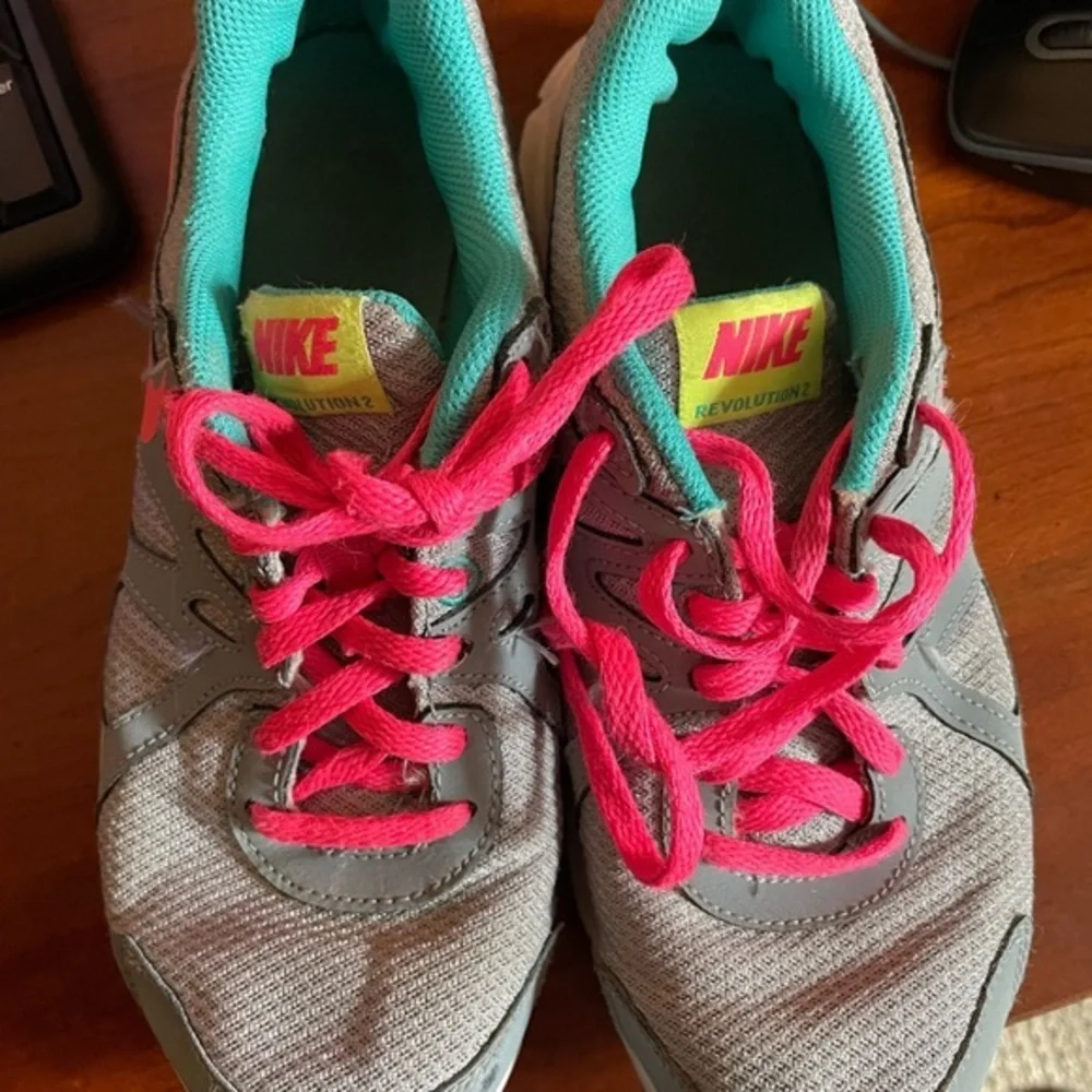 10/$20🔥Girls Nike Shoes‎